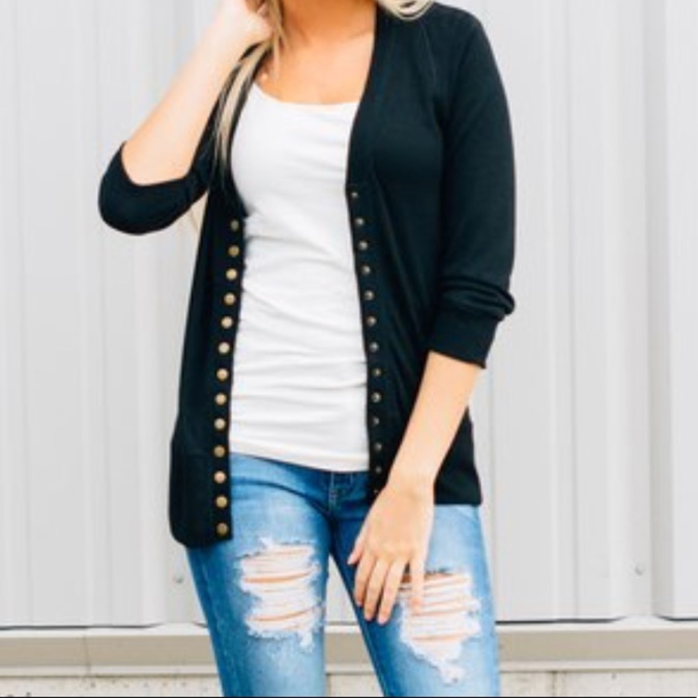 ✨LAST ONE✨black 3/4 sleeves snap cardigan - Picture 4 of 5